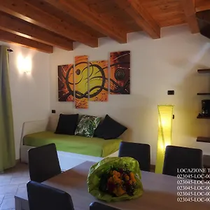 Tasel With Heated Pool Apartment Malcesine